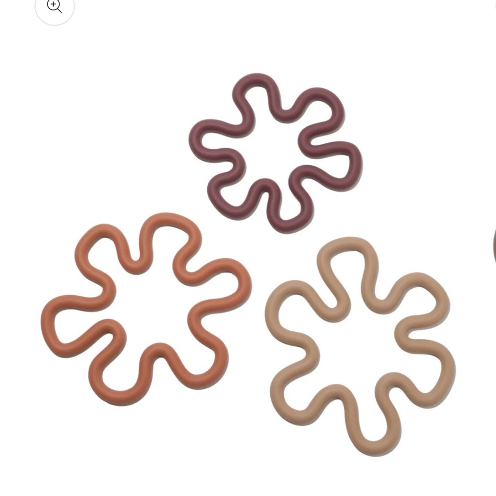 Darling Silicone Trivets – Set of 3 (Modern Wavy Design)